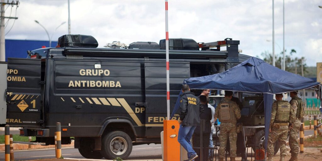 Extremista confessa ter colocado bomba em caminhão perto de aeroporto