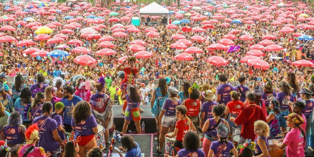 Dia de São Sebastião é comemorado no Rio com desfile de blocos