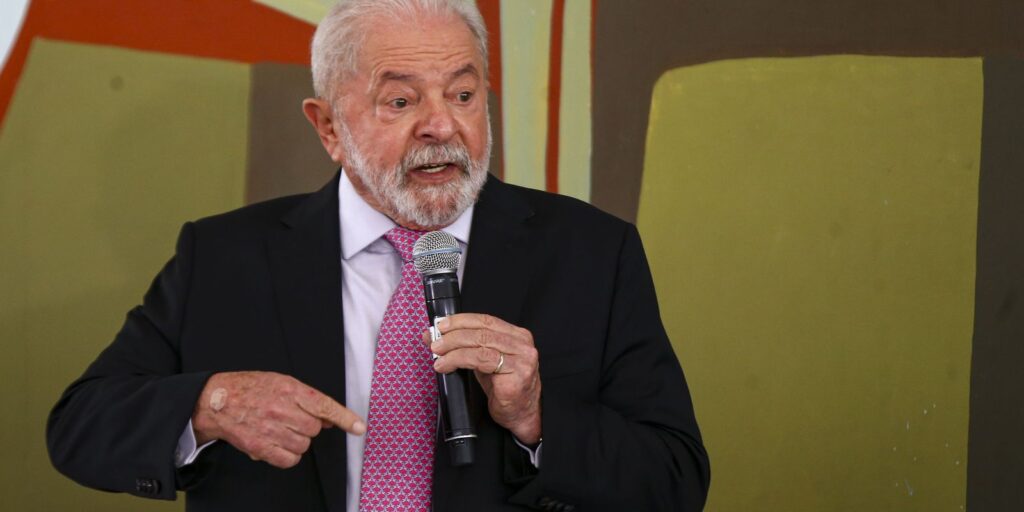 Morte de reitor de universidade catarinense foi aberração, diz Lula