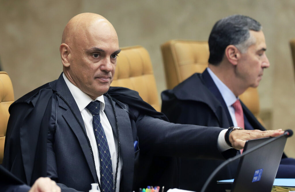 O ministro Alexandre de Moraes, do STF, votou pela abertura de ação penal contra cem acusados de participar dos ataques de 8 de janeiro,